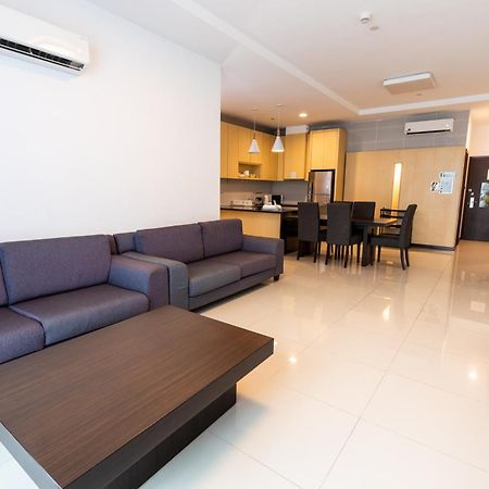 Luco Apartments @ Imperial Suites Kuching Kültér fotó